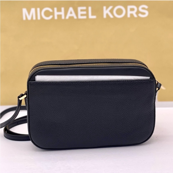 Michael Kors Large EW Zip Chain
Crossbody Bag Black - Picture 7 of 11